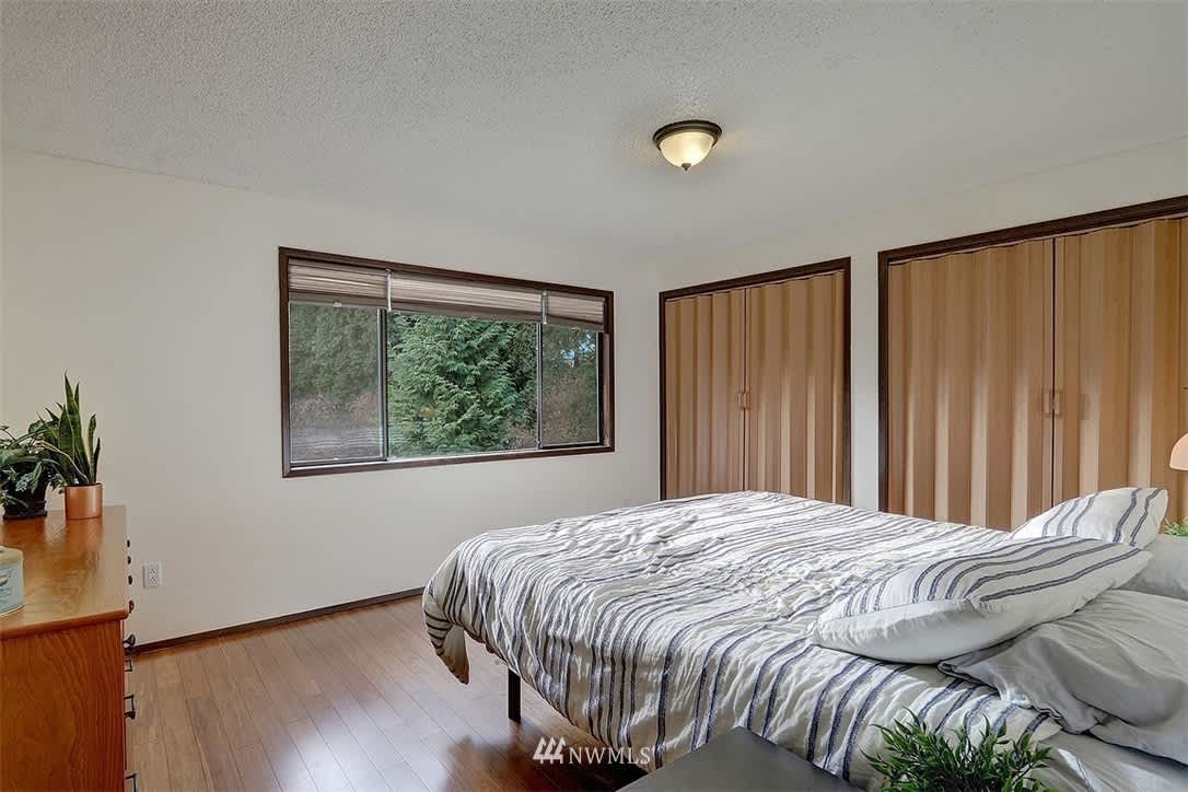 12517 46th Dr NE