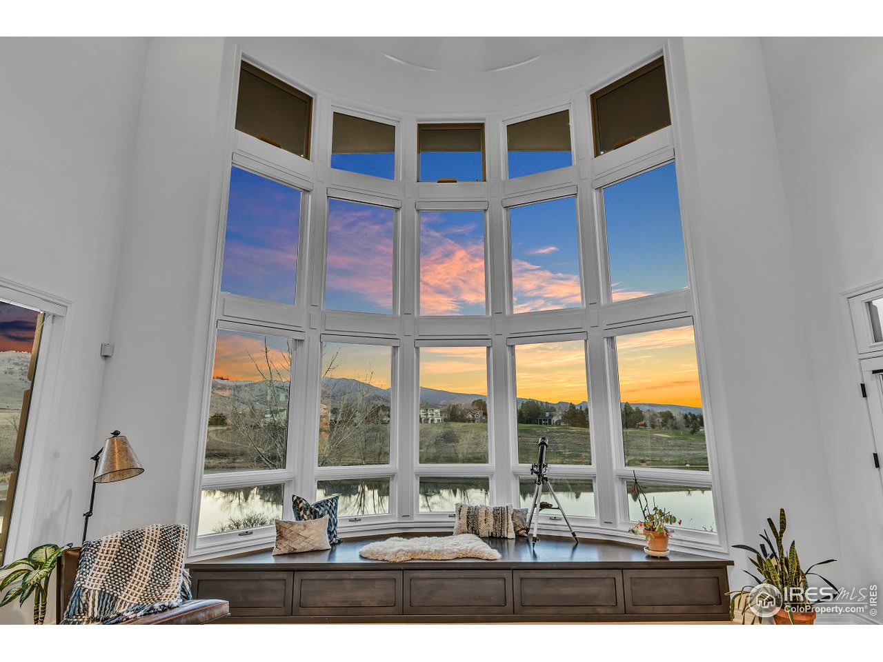 4057 Spy Glass Ln