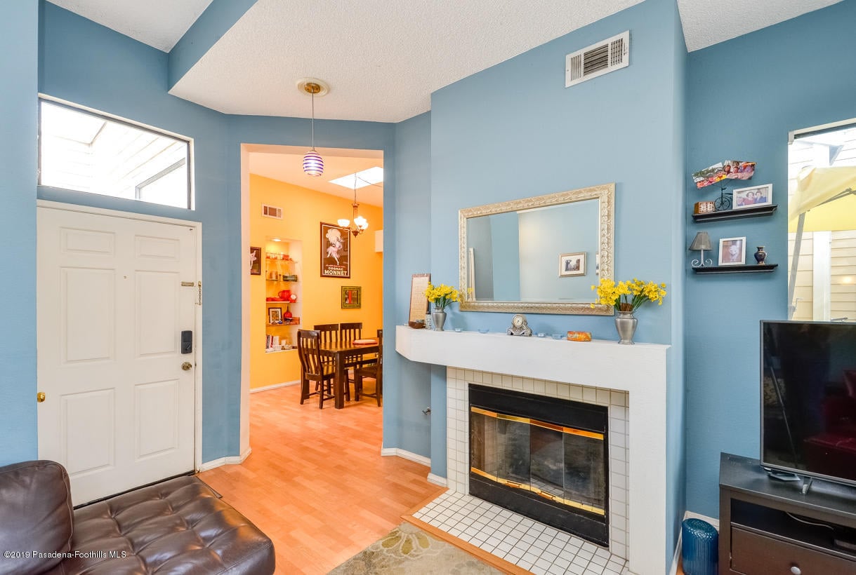 4900 N Grand Ave, #218