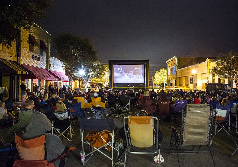 Downtown Square, Malling, Shopping, Shops, Shop, The Most Beautiful Town Square In Texas, picturesque, Victorian architecture, dining, movie-night-outs, public movie nights, movie nights under the stars