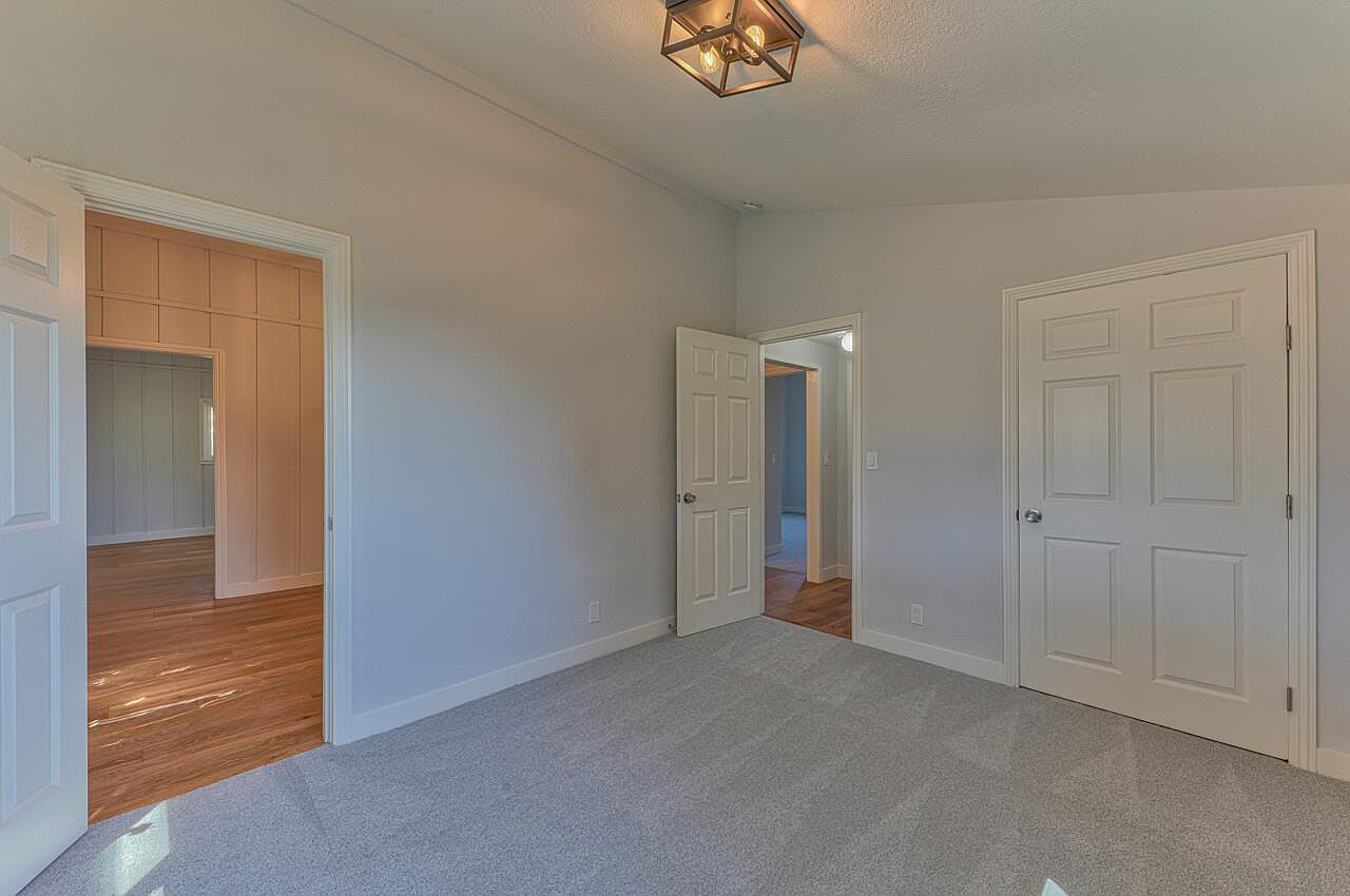 520 River Rd