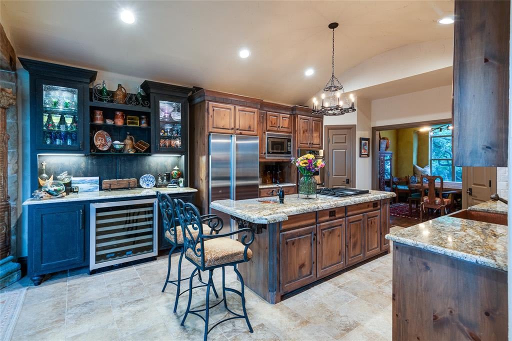 2907 Peninsula Dr