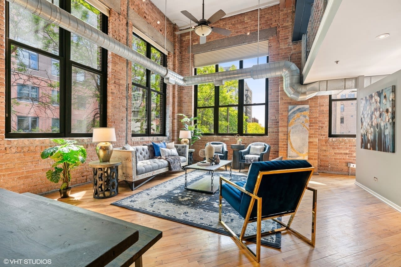 203 S Sangamon St., #202