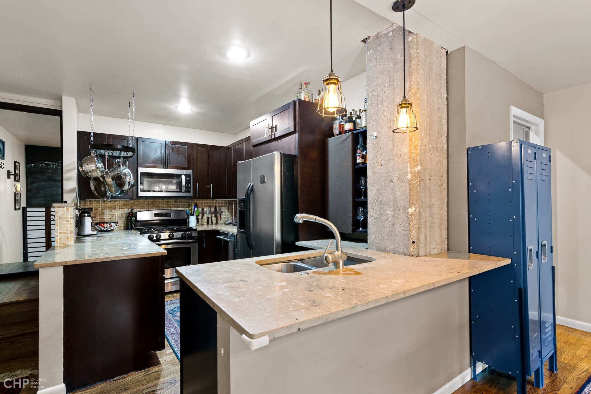 2525 N. Sheffield #1B