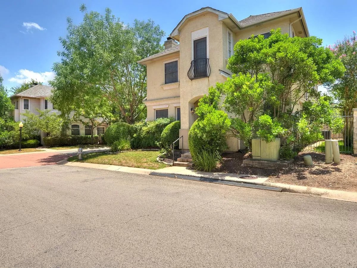 4007 Gaines Ct