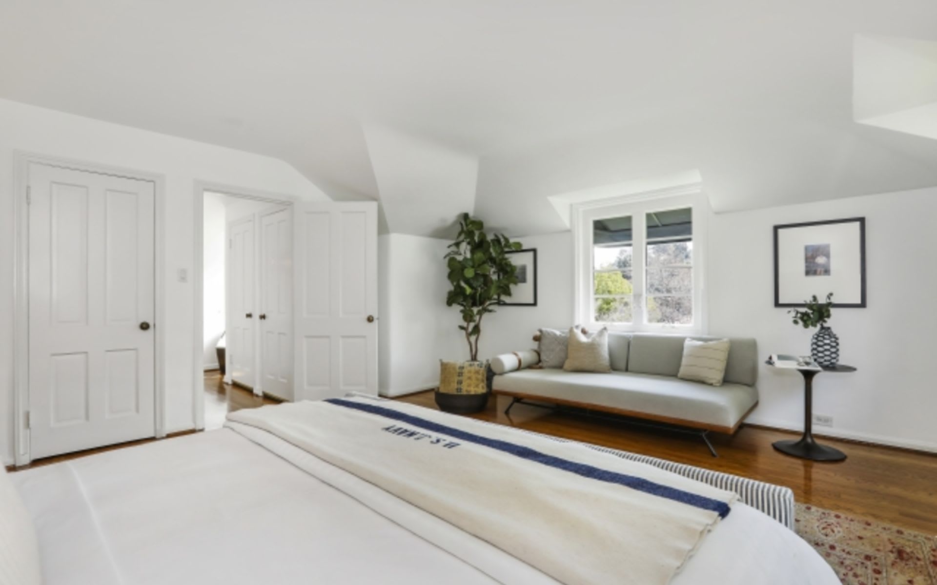 3503 Griffith Park Blvd