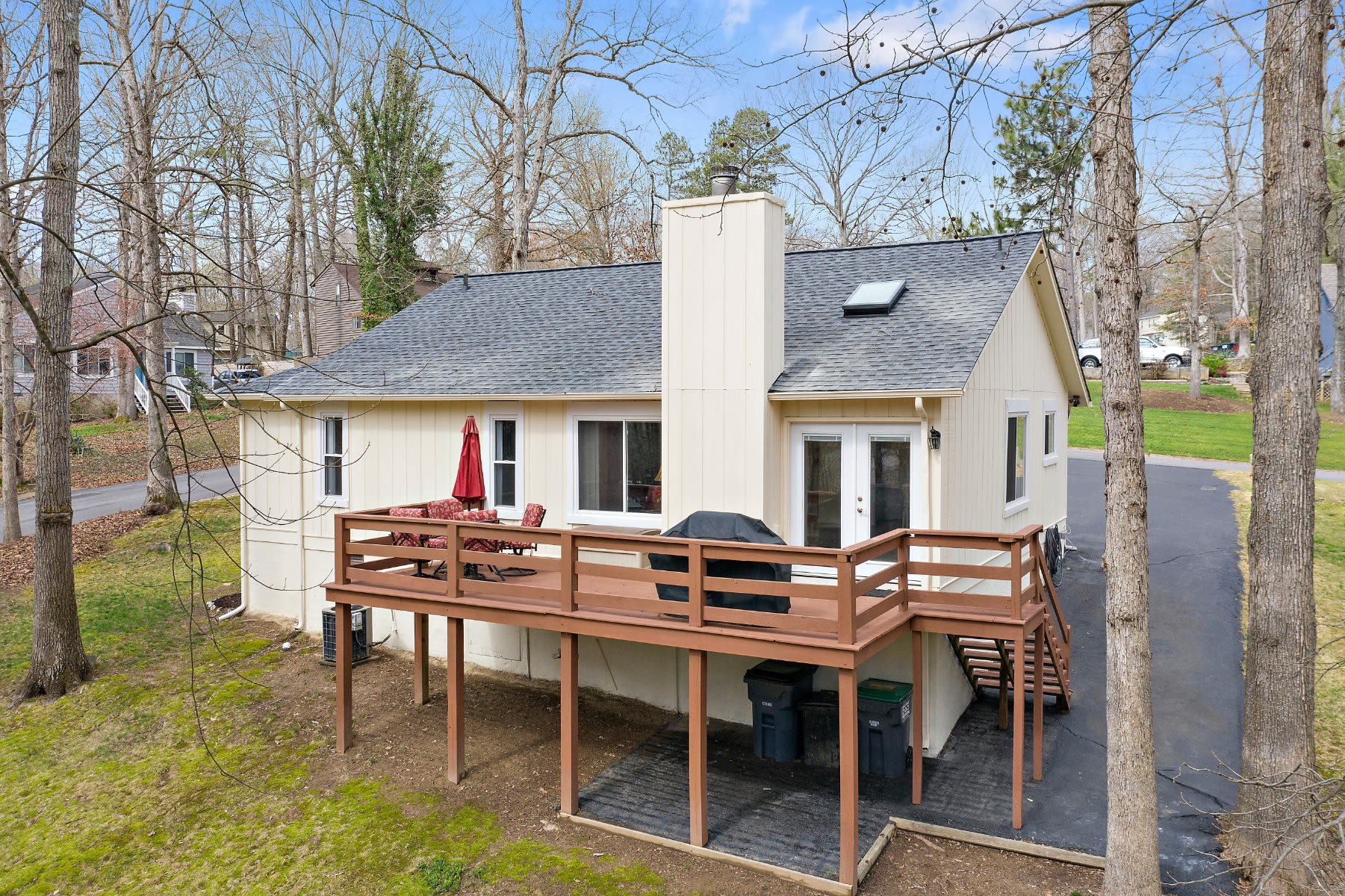 1457 Lockett Ridge Road