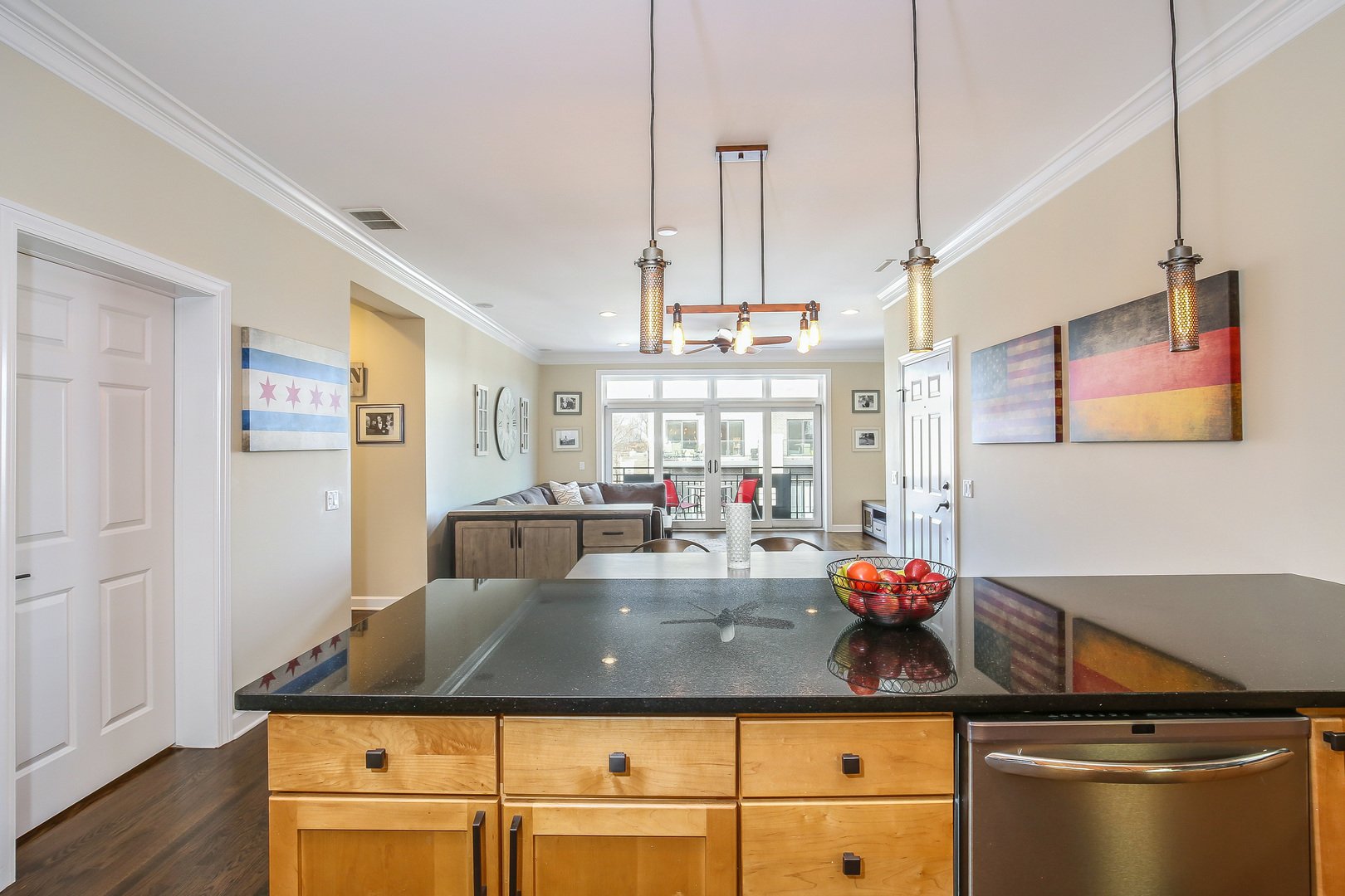 2107 W Belmont #4B