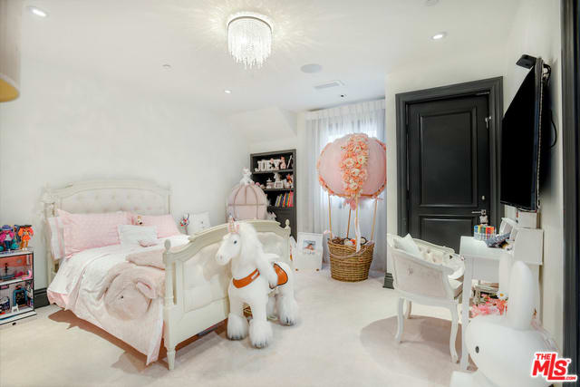 Eminence Azure