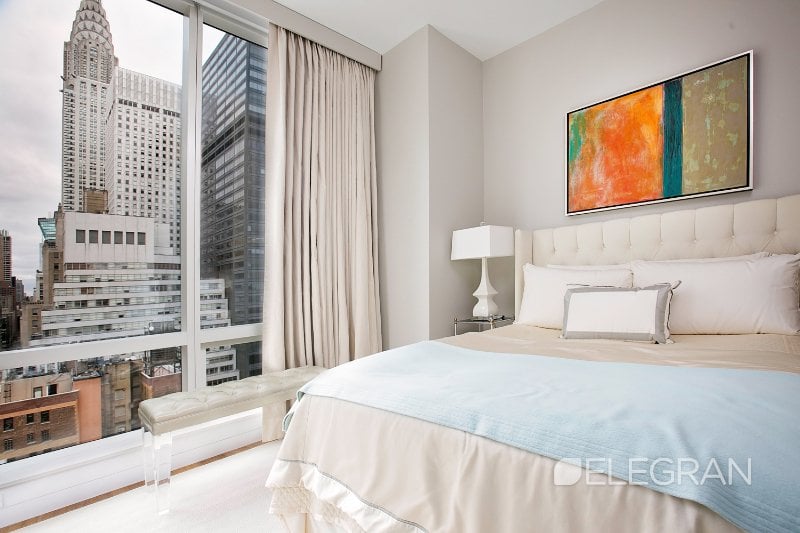325 LEXINGTON AVE
