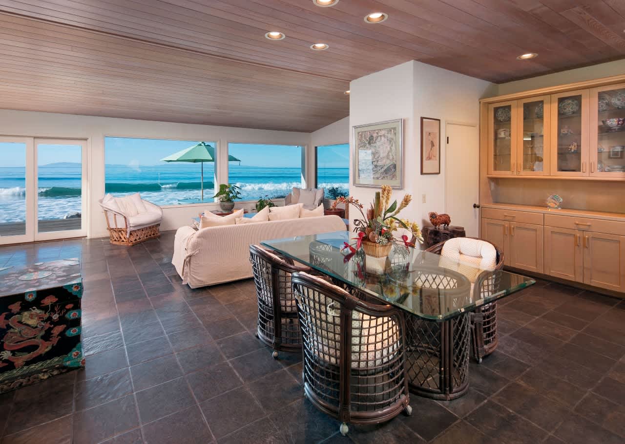 2940 Solimar Beach Dr