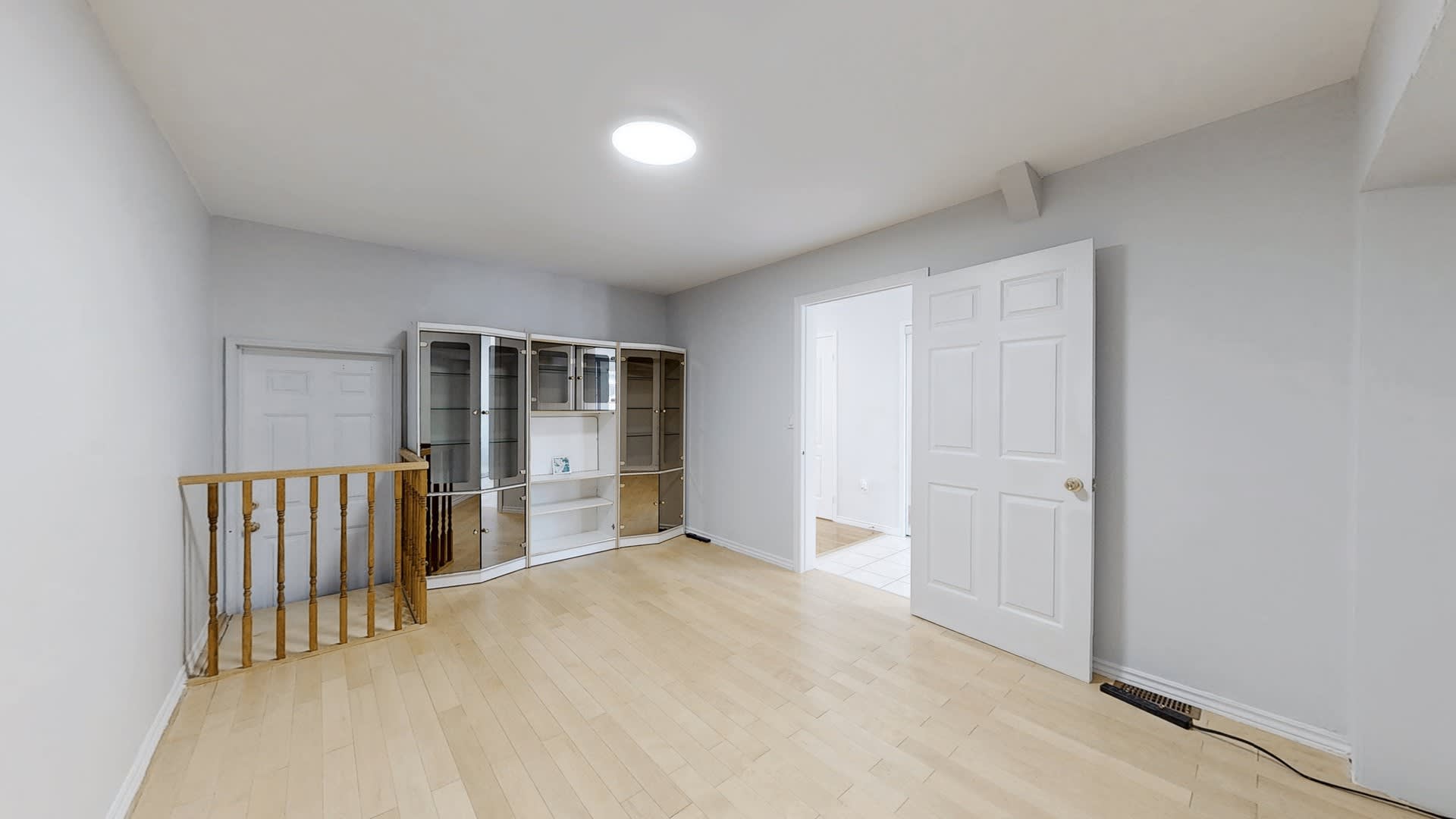 49 Macmillan Ave