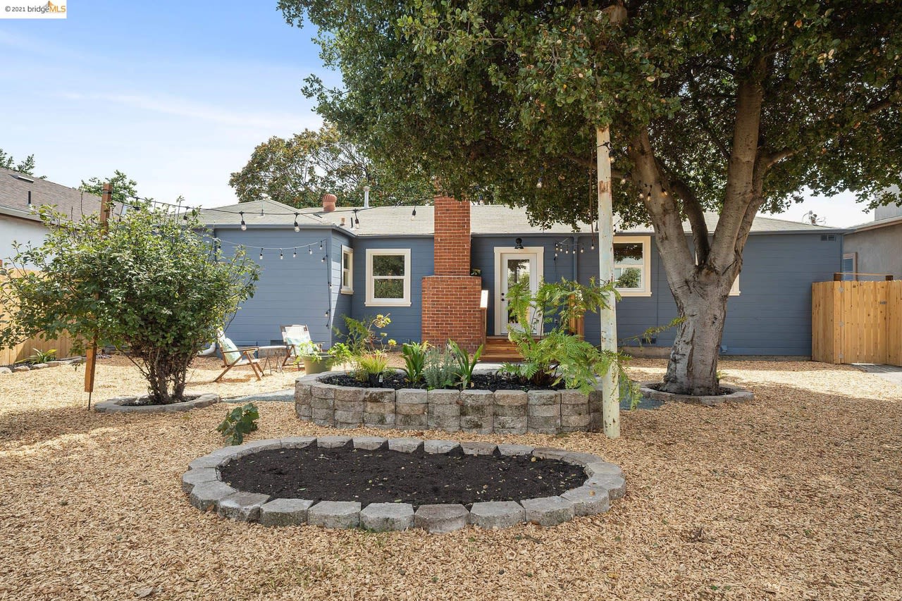 2115 Emeric Ave