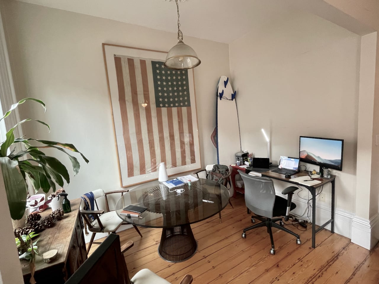 Beautiful Union Park 1 bed 1 bath w/ heat and hot water included - Laundry right outside your door! 