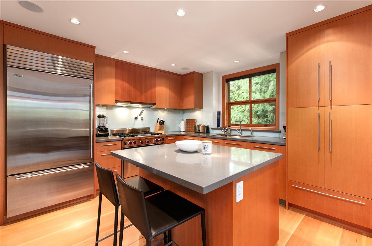 1-3502 Falcon Cres