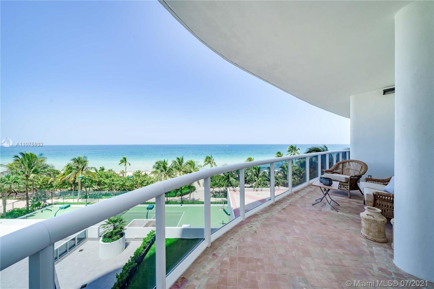 9601 Collins Ave, #505