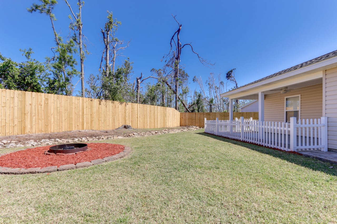 5307 Nicholas Lane