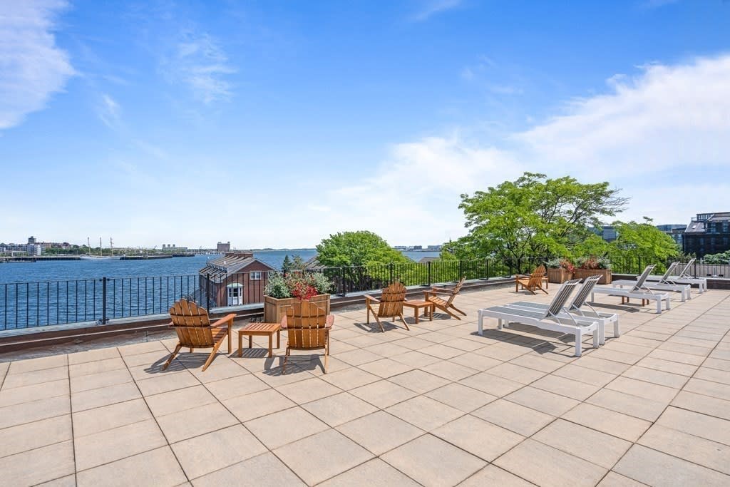 343 Commercial St, #104
