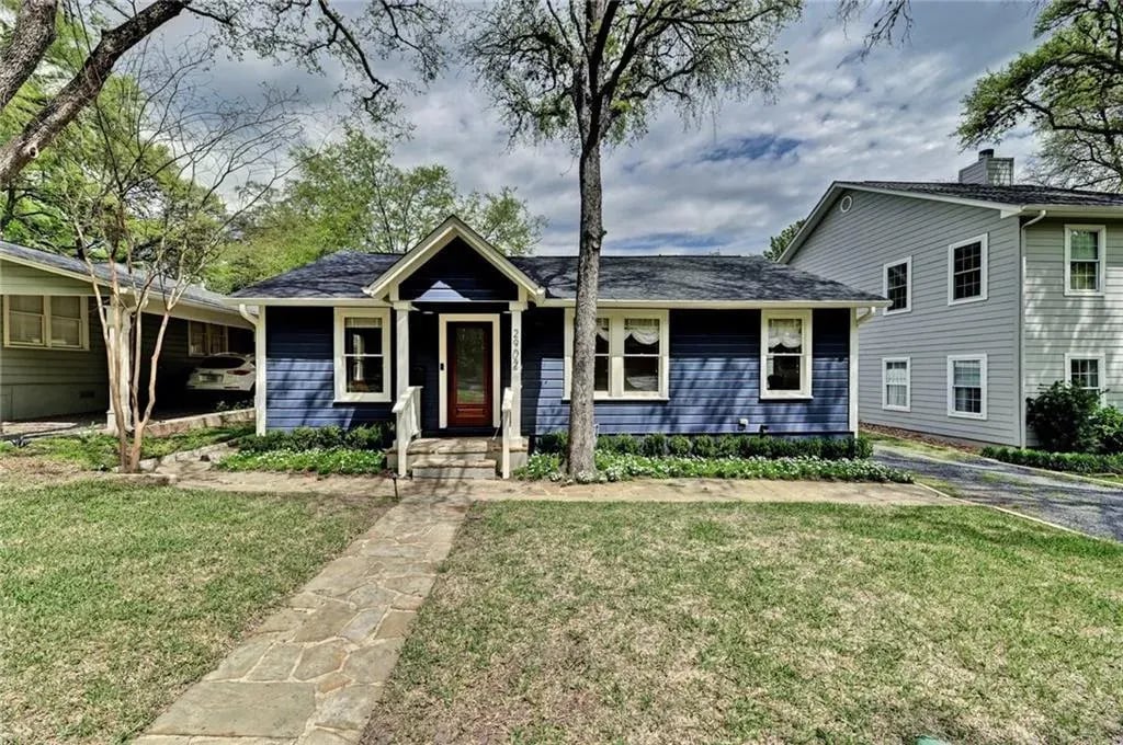 2902 Clearview