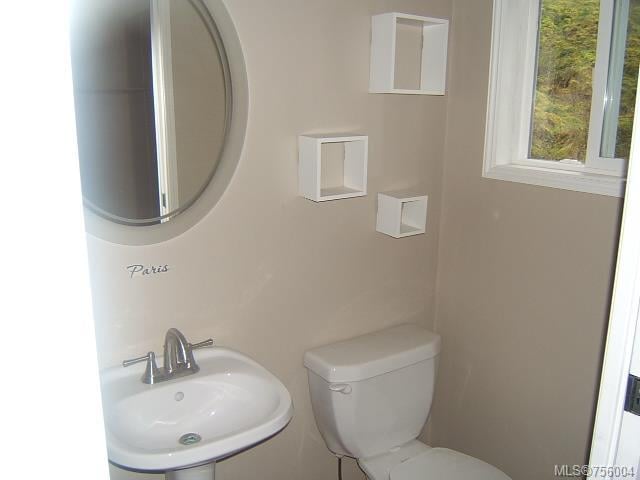 660 Millstream Lake Rd, Highlands