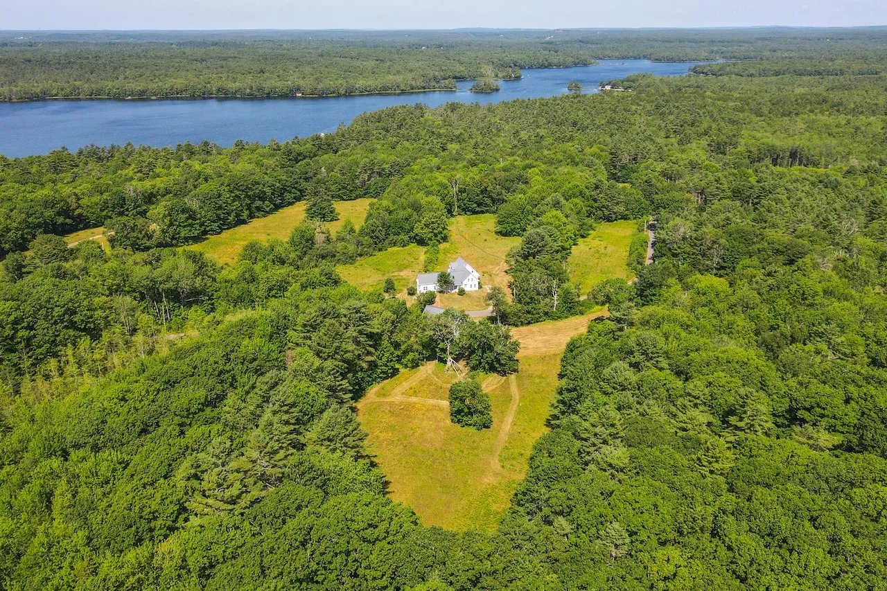 New Waterfront Listing! 270 Nobleboro Road, Bremen, Maine – $1,250,000