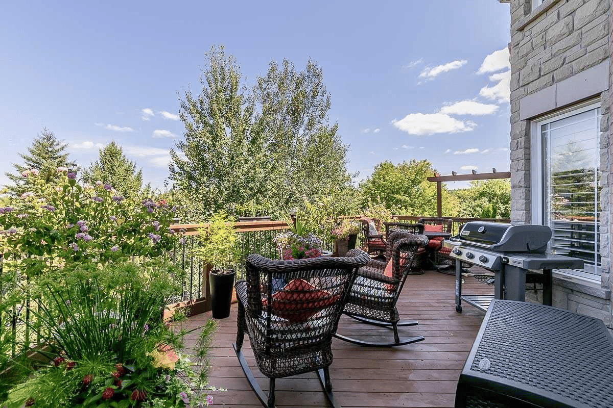 159 Ivy Jay Cres N