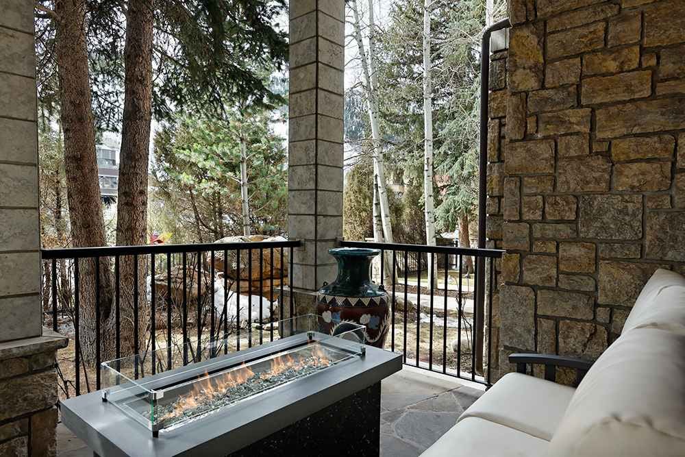 Amazing Townhome Just One Block from the Aspen Mountain Gondola