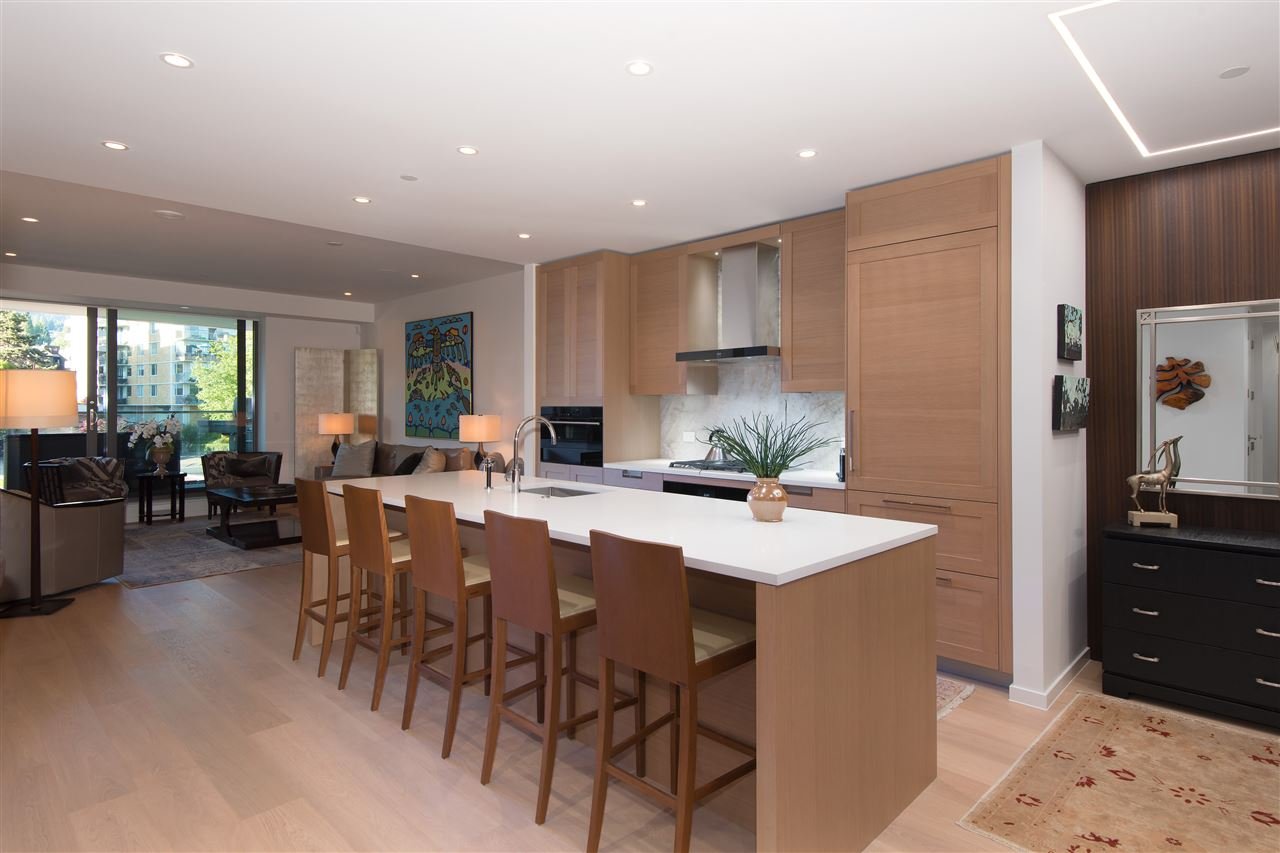 309-1355 Bellevue Ave