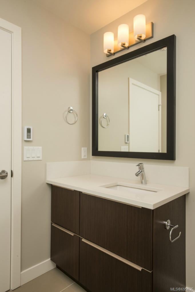 106-640 Michigan St