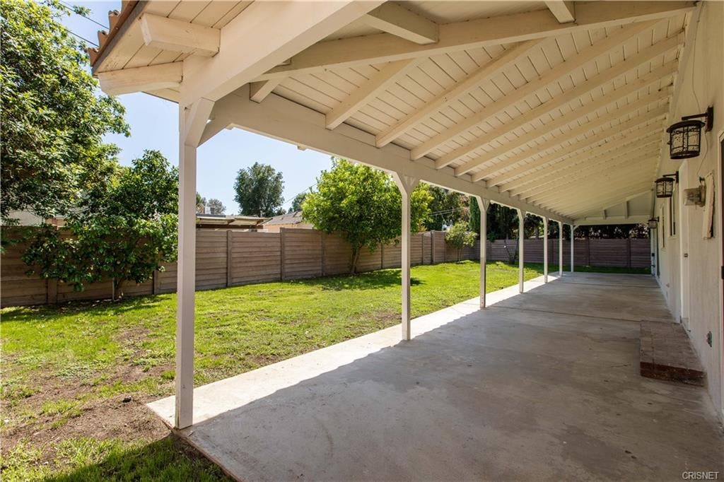 16834 Klee St Northridge, CA