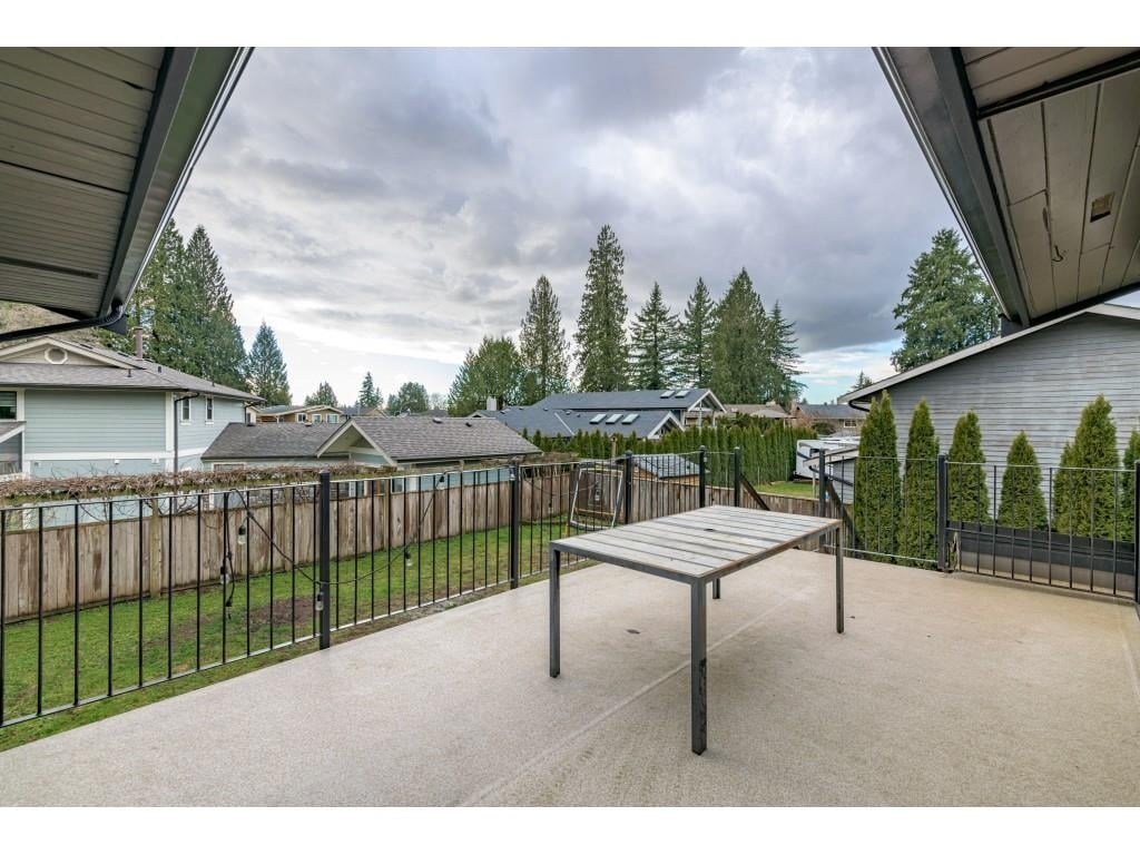 19548 120b Ave