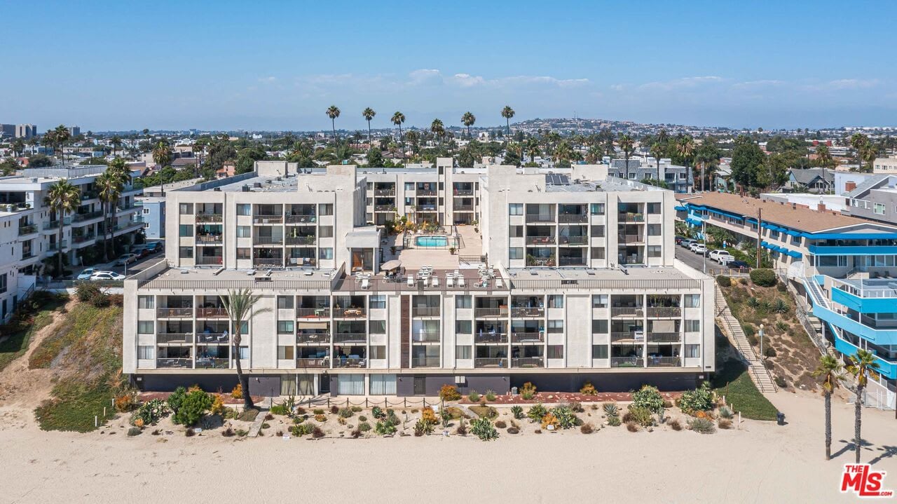 1140 E Ocean Blvd #331