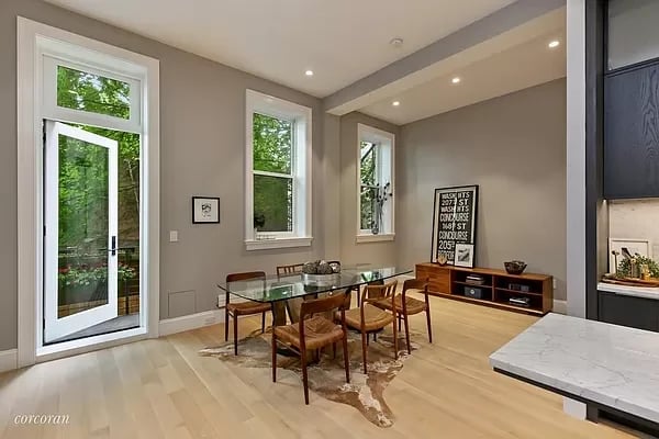 215 Lafayette Avenue Unit: B