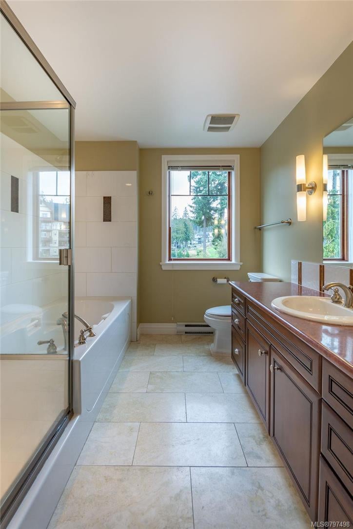 320-1325 Bear Mountain Pkwy