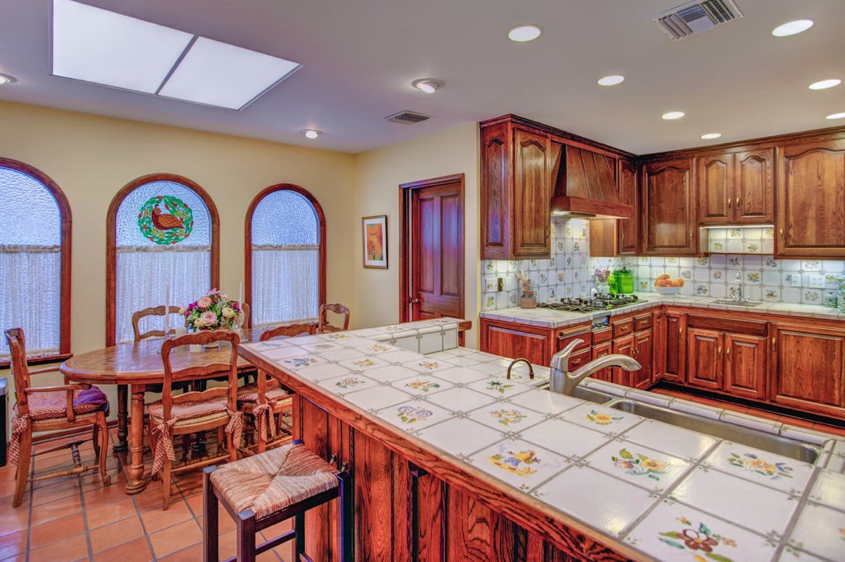 3106 Dona Emilia Dr Studio City, CA