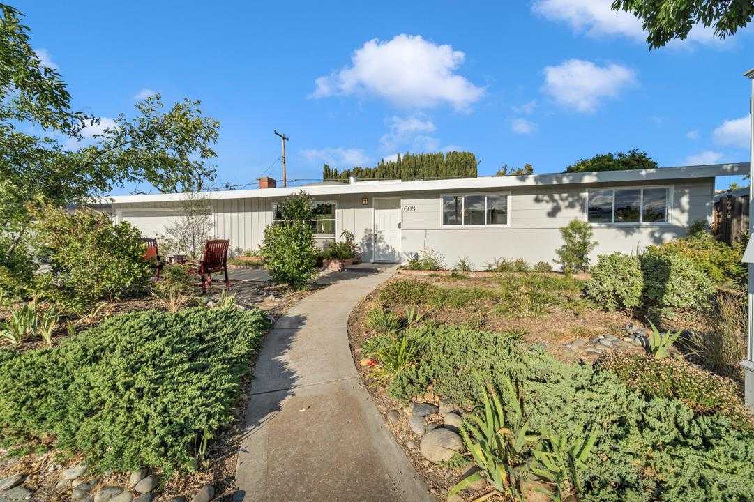 608 Harrison AVE