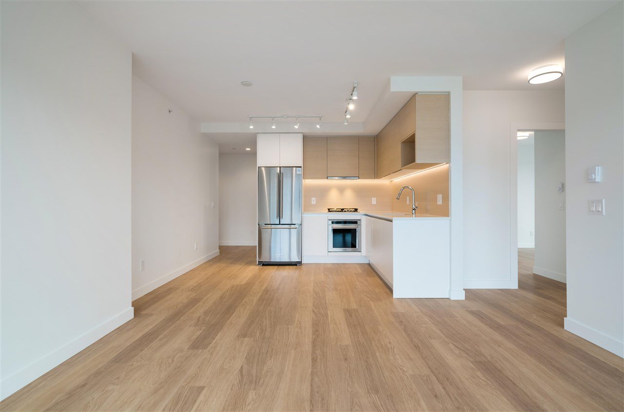 1404-525 Foster Ave