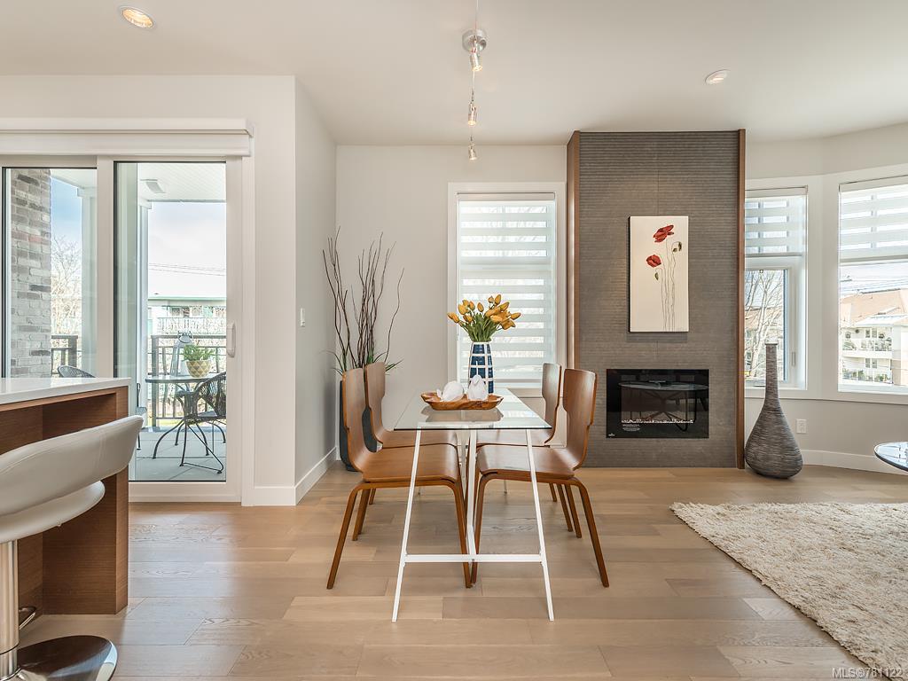 305-1765 Oak Bay Ave