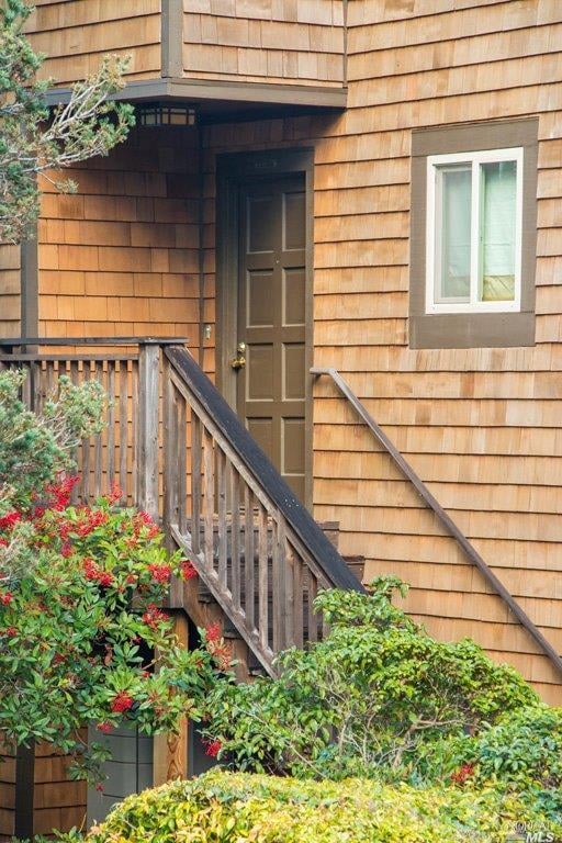 62 Lincoln Dr