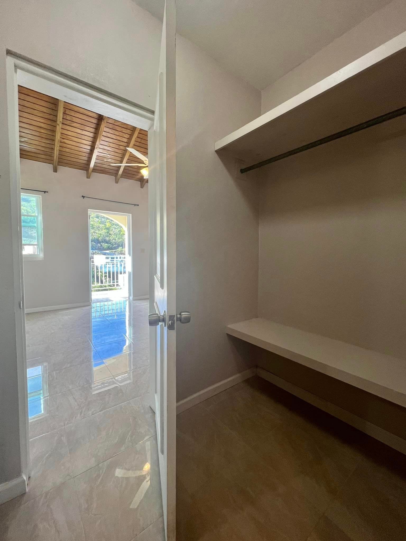 912 Brady Ghut 2 Bedroom Townhouse