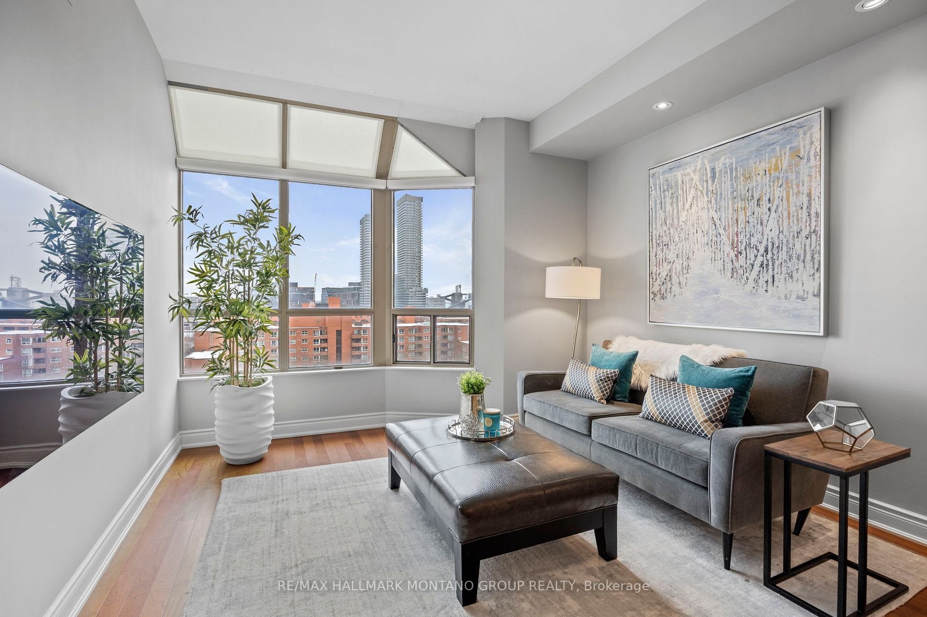 PENTHOUSE ON THE FINANCIAL DISTRICT