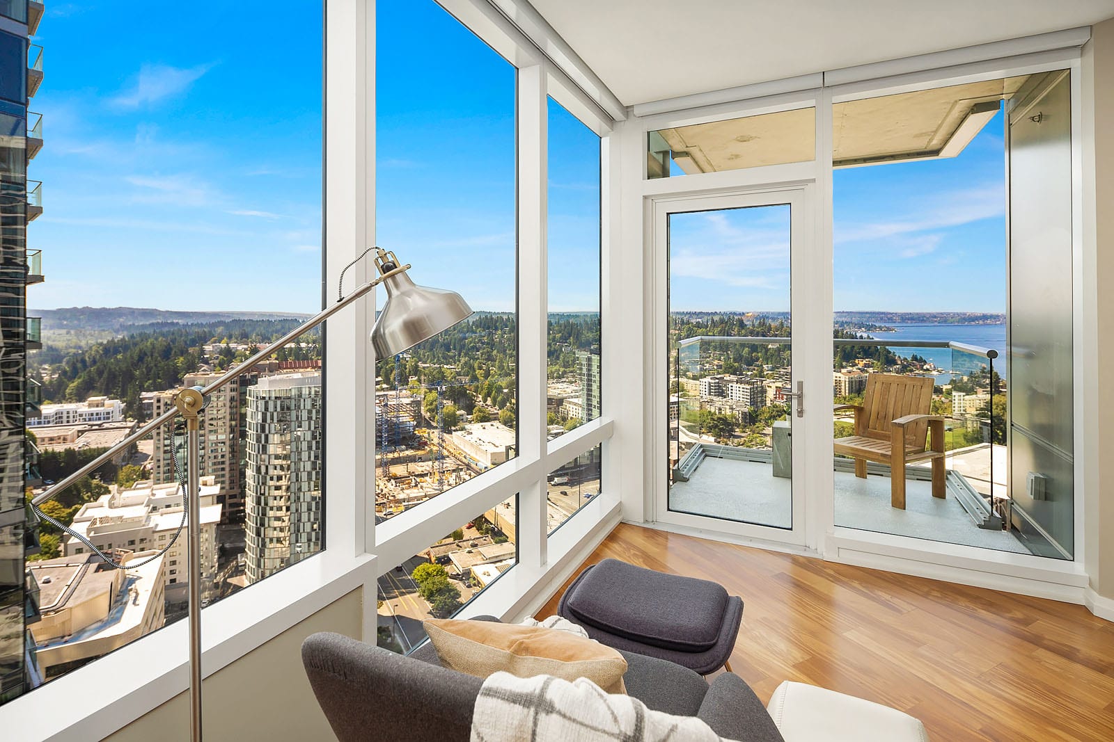 500 106th Ave NE, Unit 2911