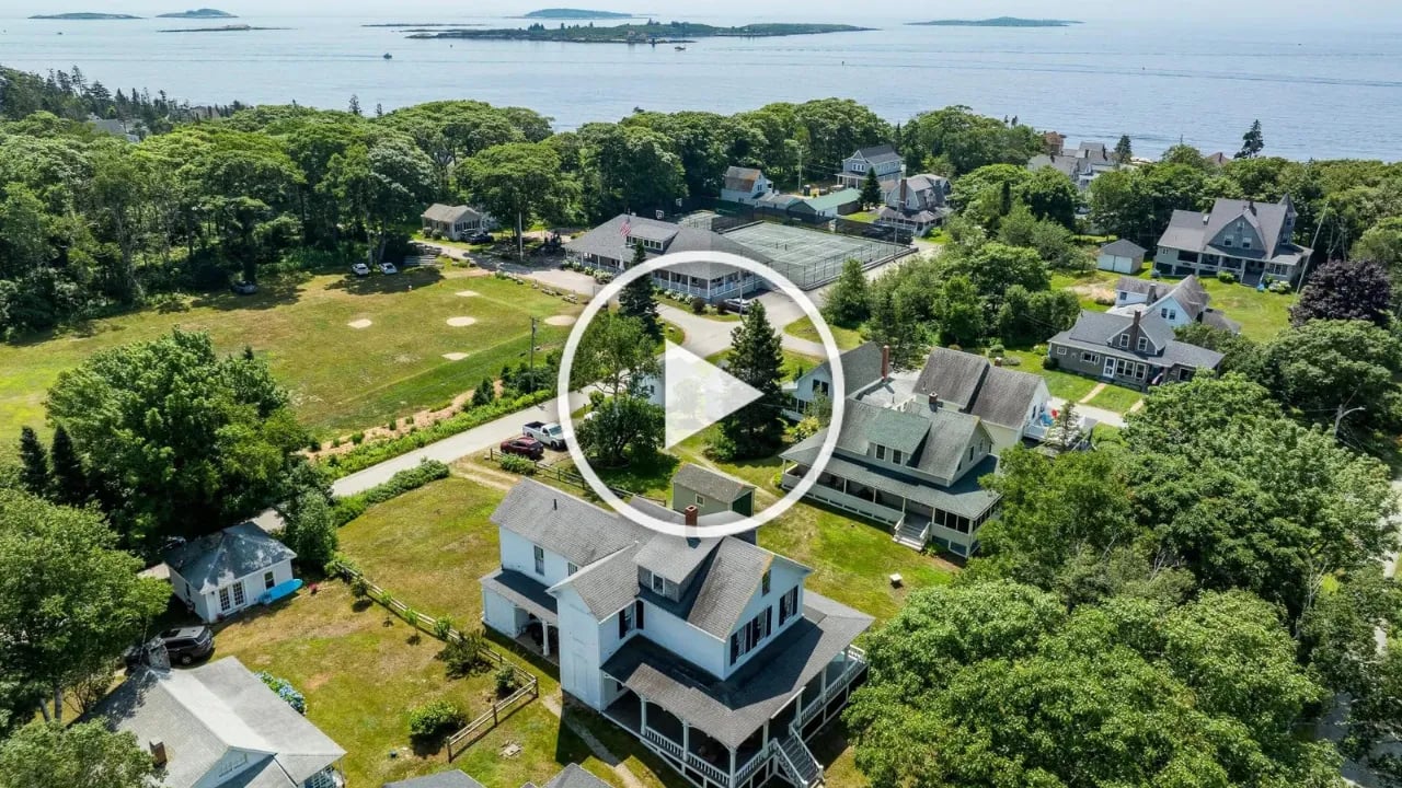 Explore Our Top Videos of the Week: Tour Exceptional Homes