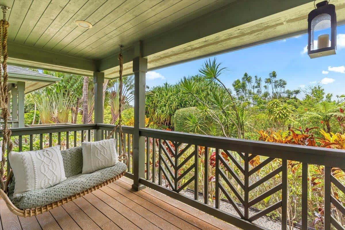 60 Koolau Rd  