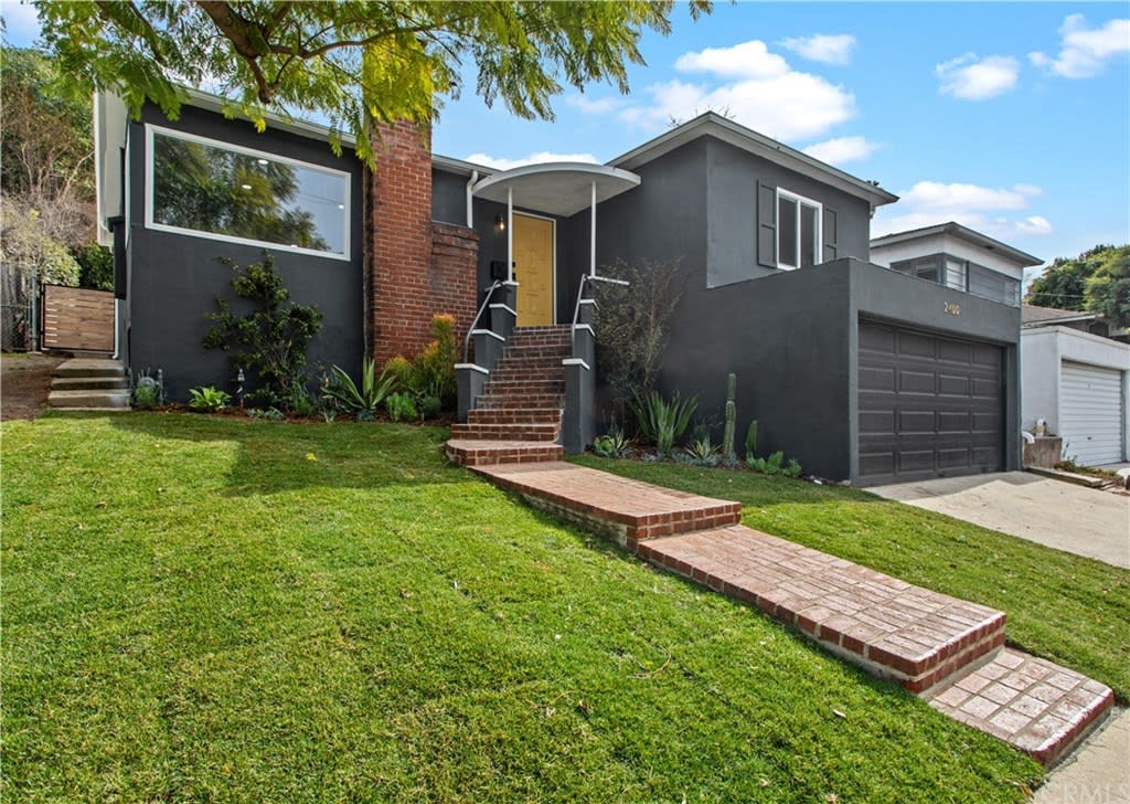 2400 Griffith Park Blvd