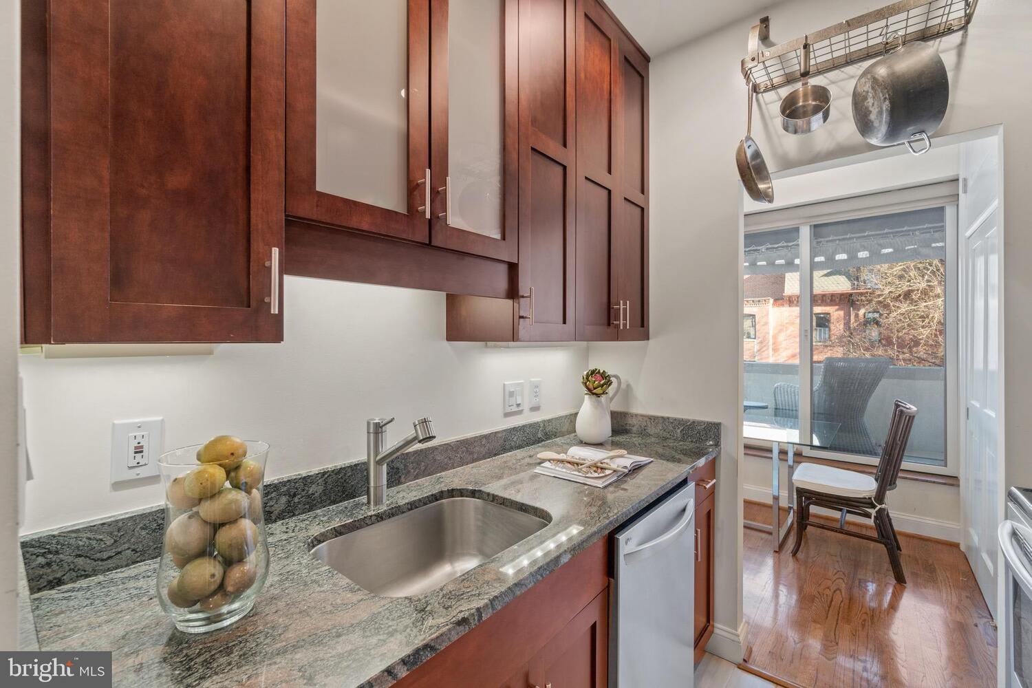 2101 N St NW, #205