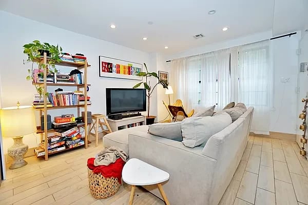 626 Greene Avenue Unit: 1