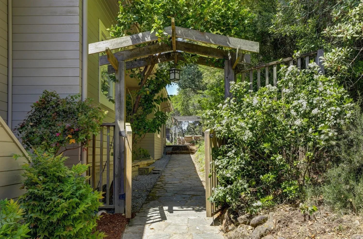 116 Winding Way