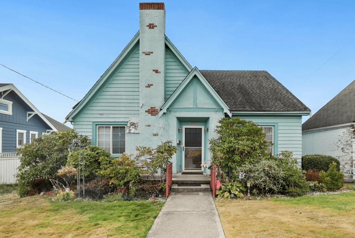 2007 28th Ave W
