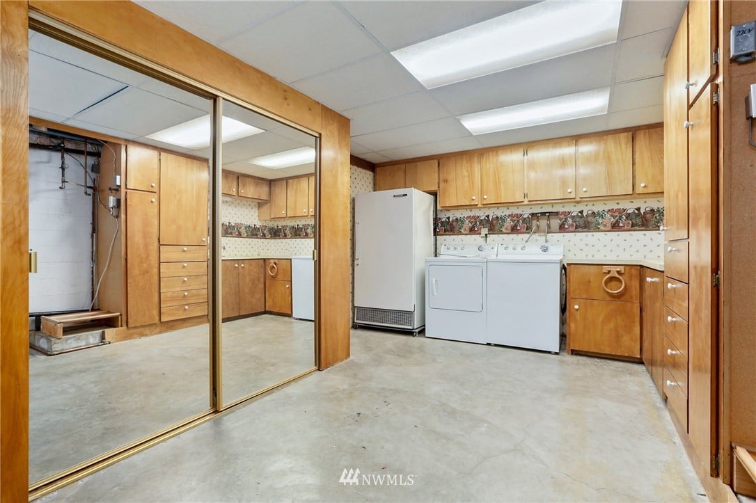 443 View Ridge Dr